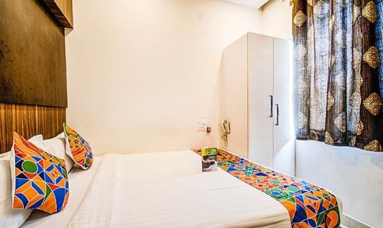 Imagen general del Hotel Fabhotel Crown Residency. Foto 7