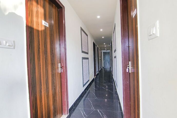 Imagen general del Hotel Fabhotel Crown Star. Foto 6
