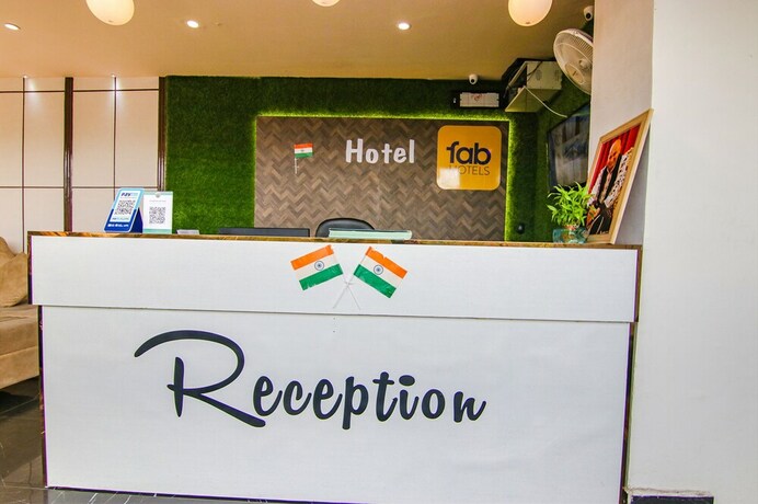 Imagen general del Hotel Fabhotel Crown Star. Foto 12