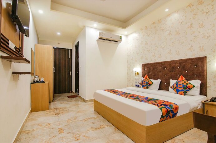 Imagen general del Hotel Fabhotel Crown Star. Foto 15
