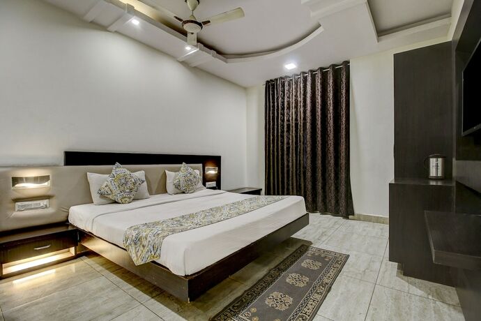 Imagen de la habitación del Hotel Fabhotel Csfc. Foto 19