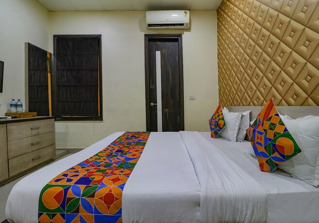 Imagen de la habitación del Hotel Fabhotel De Agya Paradise. Foto 16