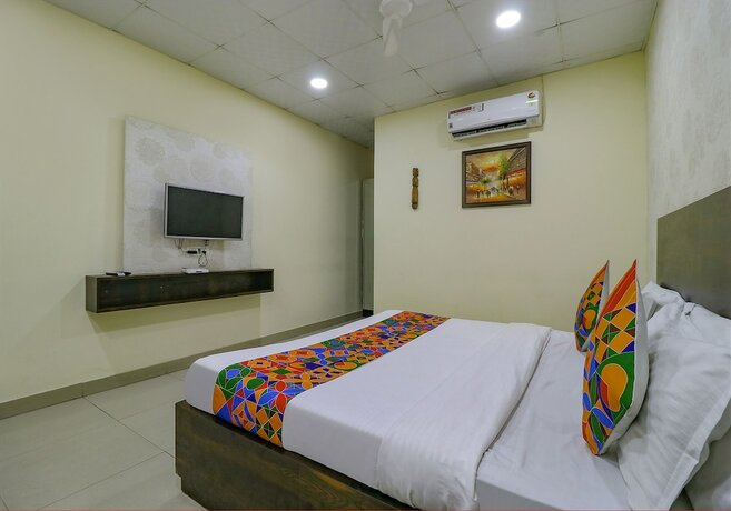 Imagen de la habitación del Hotel Fabhotel De Agya Paradise. Foto 17