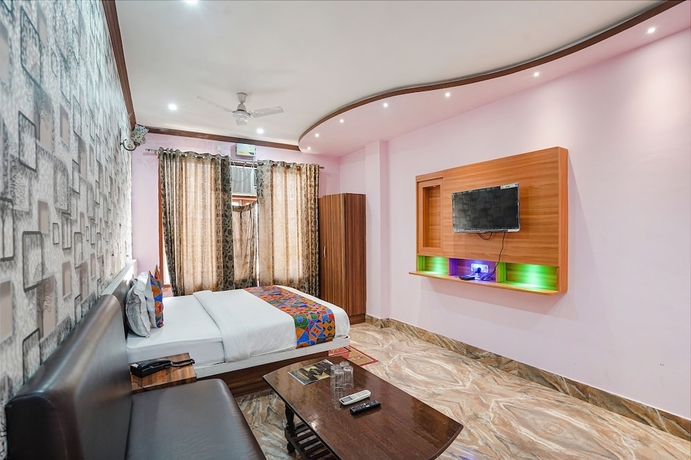 Imagen de la habitación del Hotel Fabhotel Deepak Palace. Foto 9