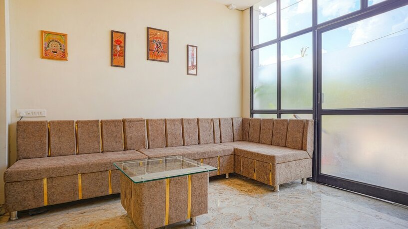 Imagen general del Hotel Fabhotel Desire. Foto 14