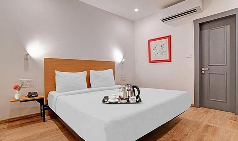 Imagen de la habitación del Hotel Fabhotel Destiny 78. Foto 11