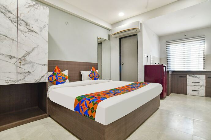 Imagen de la habitación del Hotel Fabhotel Dev\'S Inn. Foto 19