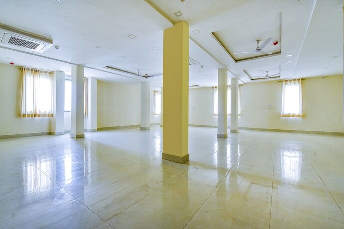 Imagen general del Hotel Fabhotel Diamond I. Foto 10
