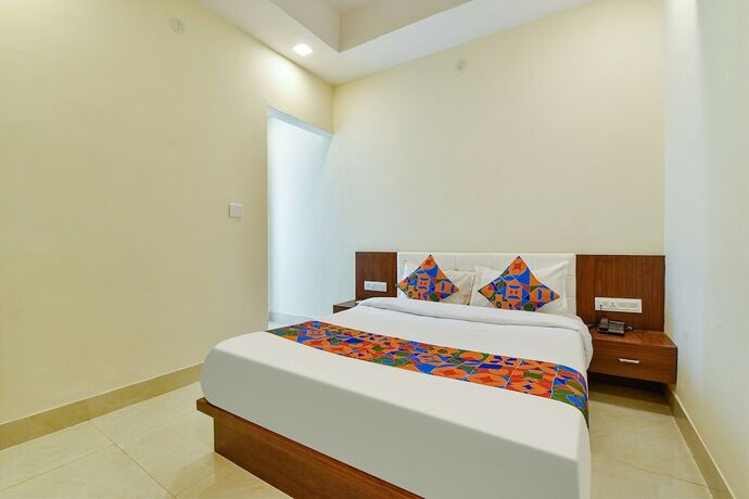 Imagen general del Hotel Fabhotel Diamond I. Foto 11