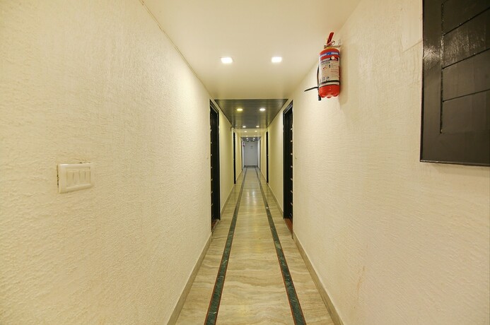 Imagen general del Hotel Fabhotel Dwaper. Foto 5