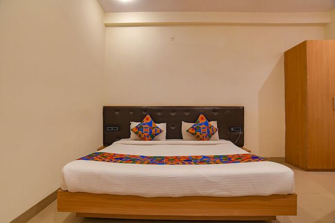Imagen general del Hotel Fabhotel Easy Stay. Foto 4