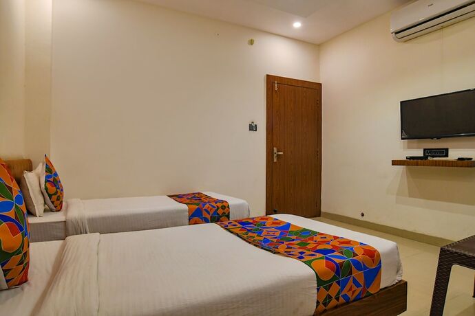 Imagen de la habitación del Hotel Fabhotel Easy Stay. Foto 19