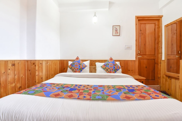 Imagen de la habitación del Hotel Fabhotel Elavali Valley. Foto 9