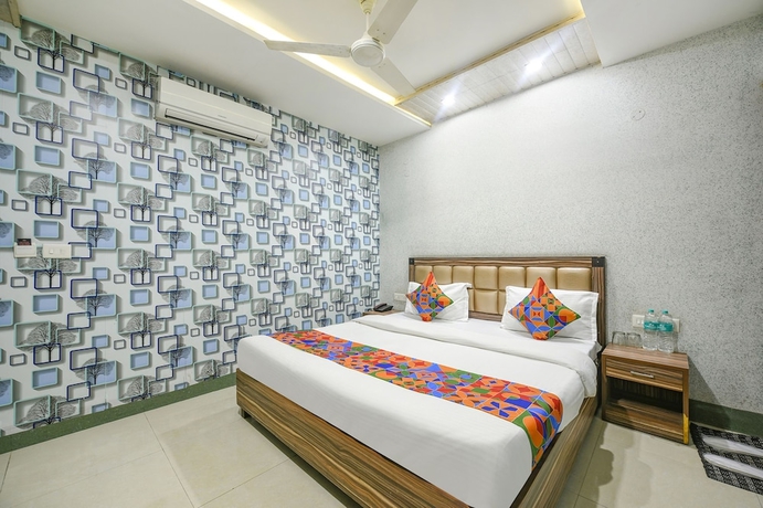 Imagen de la habitación del Hotel Fabhotel Ess Pee Grand. Foto 4