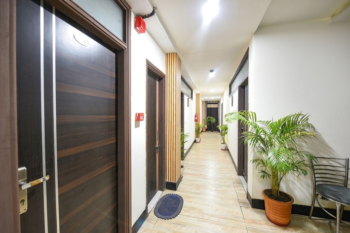 Imagen de los interiores del Hotel Fabhotel Ess Pee Grand. Foto 14
