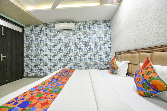 Imagen de la habitación del Hotel Fabhotel Ess Pee Grand. Foto 10