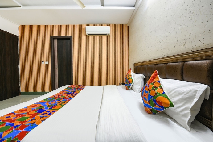 Imagen de la habitación del Hotel Fabhotel Ess Pee Grand. Foto 11