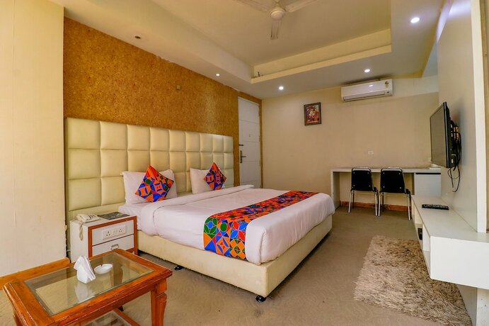 Imagen de la habitación del Hotel Fabhotel Gaba Corporate Suites. Foto 17
