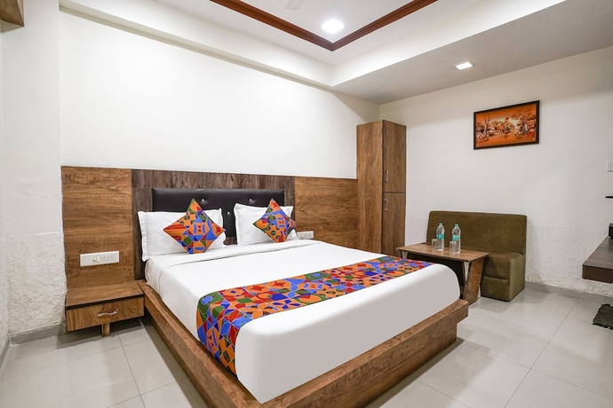 Imagen de la habitación del Hotel Fabhotel Galaxy I. Foto 5