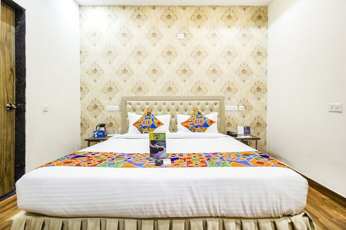 Imagen de la habitación del Hotel Fabhotel Galleria Inn. Foto 18