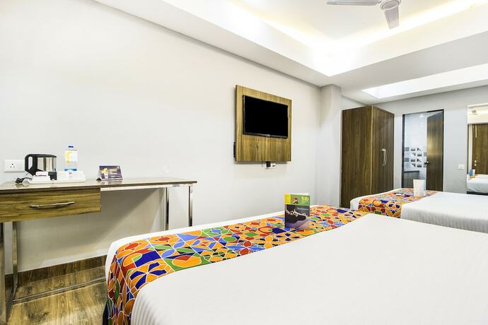 Imagen de la habitación del Hotel Fabhotel Galleria Inn. Foto 22