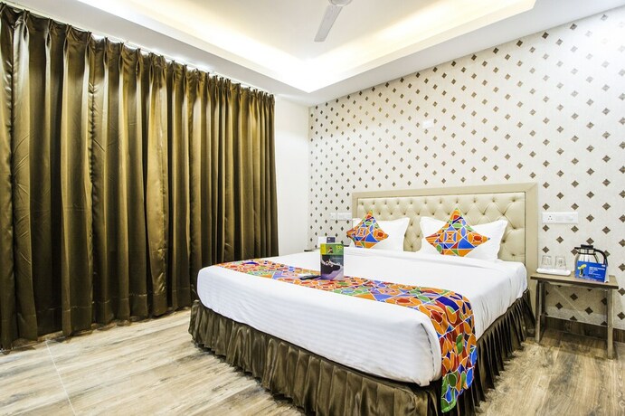 Imagen de la habitación del Hotel Fabhotel Galleria Inn. Foto 27