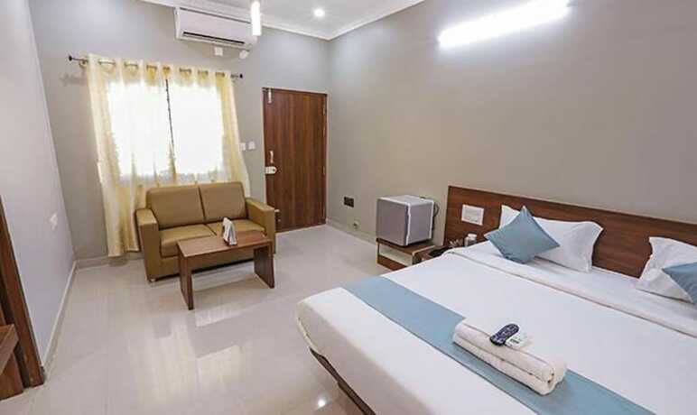 Imagen general del Hotel Fabhotel Gateway Suites. Foto 12