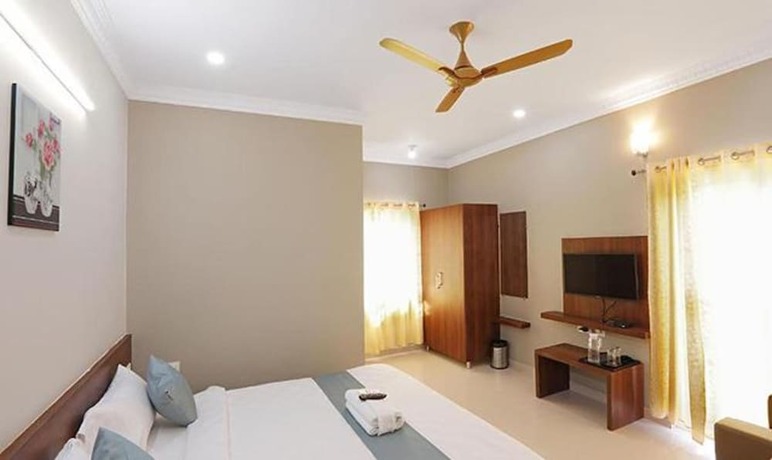 Imagen general del Hotel Fabhotel Gateway Suites. Foto 13