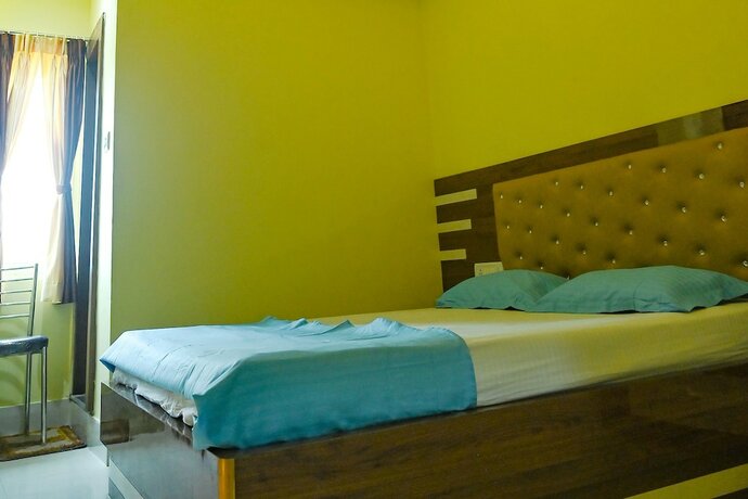 Imagen general del Hotel Fabhotel Golden Bliss. Foto 4