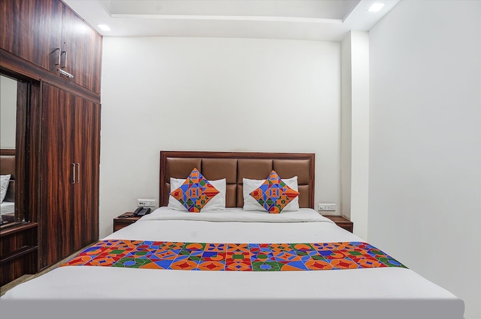 Imagen de la habitación del Hotel Fabhotel Golden Grand. Foto 3