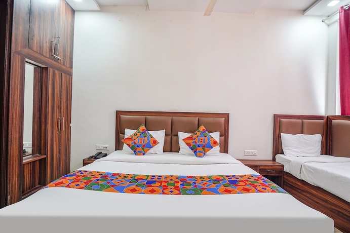 Imagen de la habitación del Hotel Fabhotel Golden Grand. Foto 6