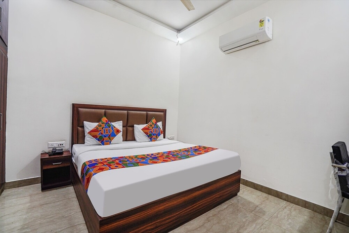 Imagen de la habitación del Hotel Fabhotel Golden Grand. Foto 8