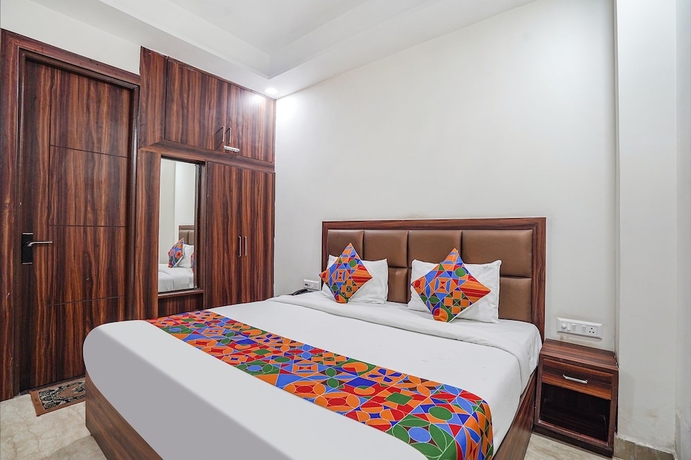 Imagen de la habitación del Hotel Fabhotel Golden Grand. Foto 11