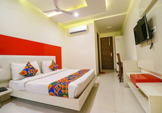 Imagen de la habitación del Hotel Fabhotel Golden Home. Foto 14