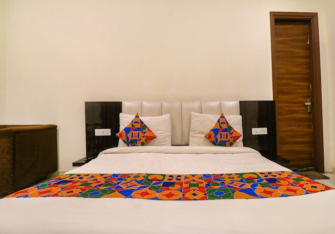 Imagen de la habitación del Hotel Fabhotel Golden Home. Foto 19