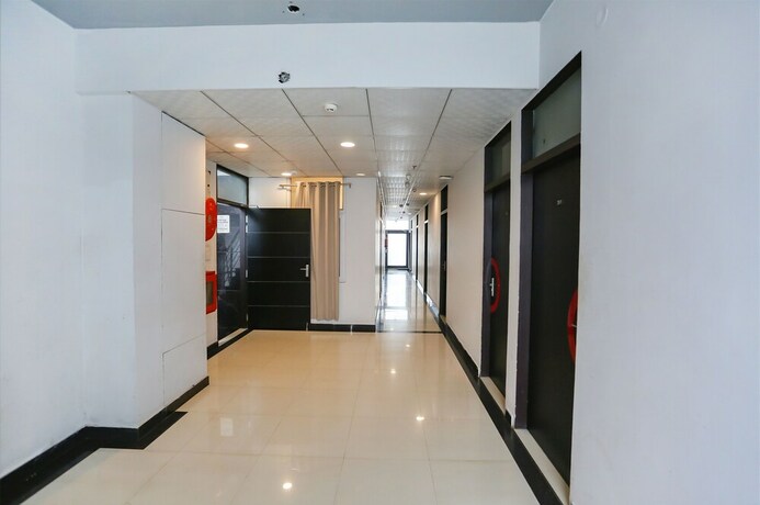 Imagen general del Hotel Fabhotel Grand Capitol. Foto 16
