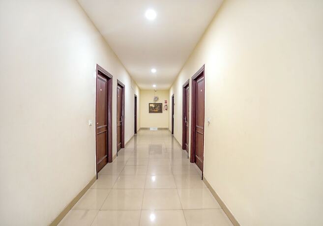 Imagen general del Hotel Fabhotel Grand Inn. Foto 3