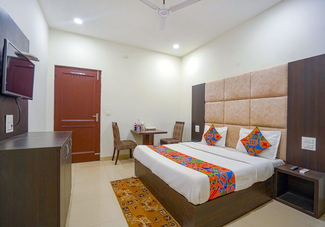 Imagen de la habitación del Hotel Fabhotel Grand Inn. Foto 19