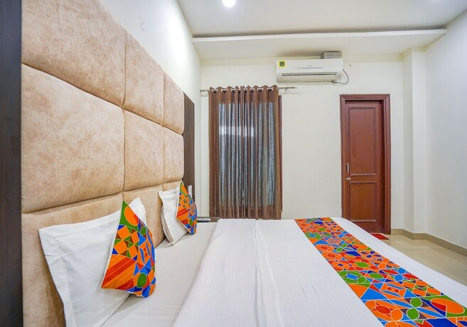 Imagen general del Hotel Fabhotel Grand Inn. Foto 14