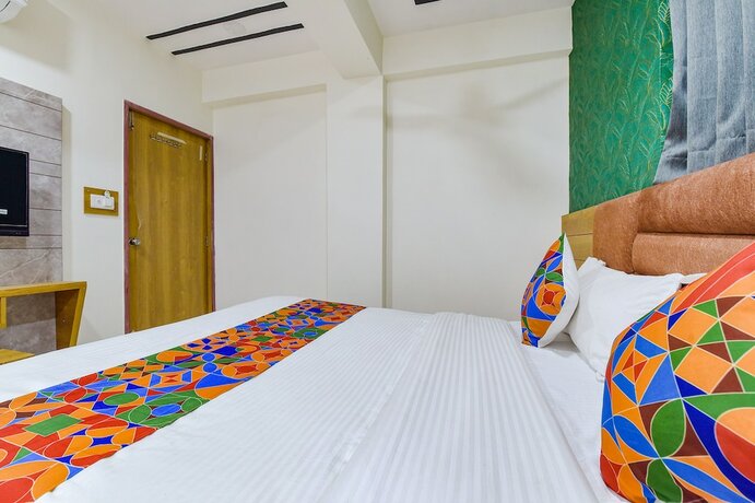 Imagen general del Hotel Fabhotel Green Tree. Foto 11