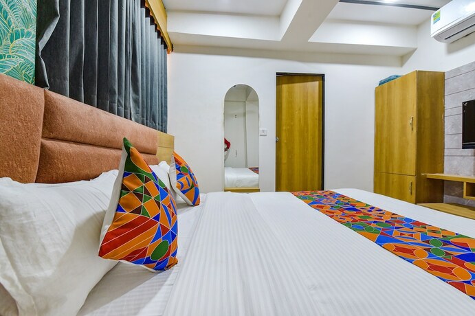 Imagen general del Hotel Fabhotel Green Tree. Foto 15