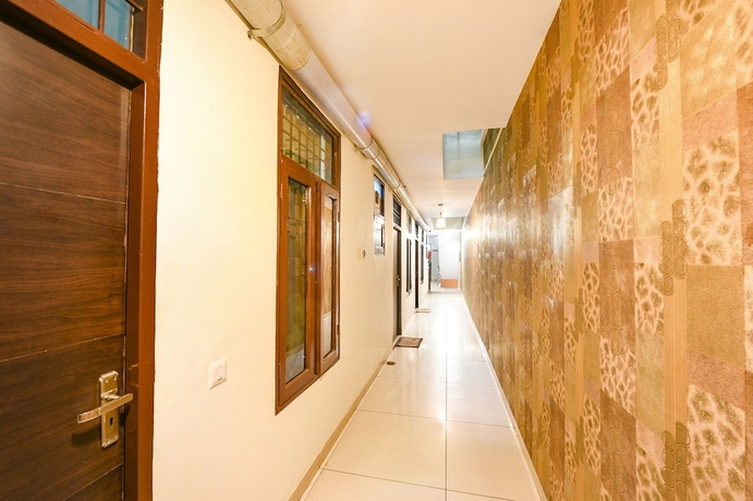 Imagen de los interiores del Hotel Fabhotel Green Valley. Foto 14