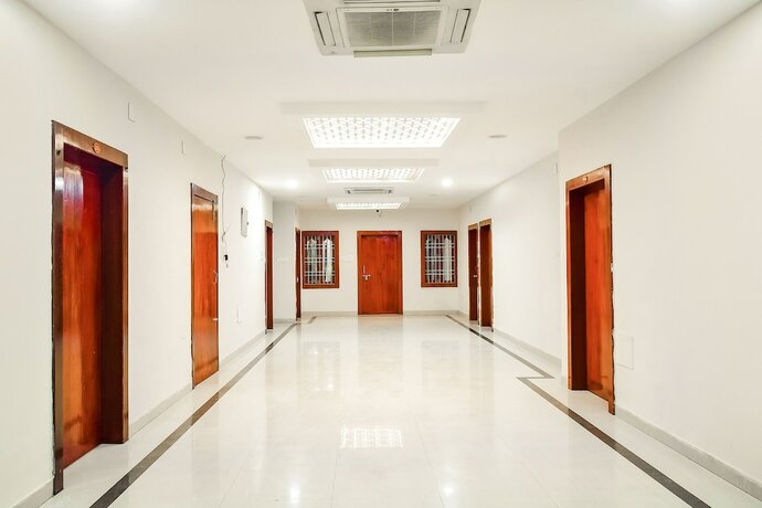 Imagen general del Hotel Fabhotel Greenland Grand. Foto 11
