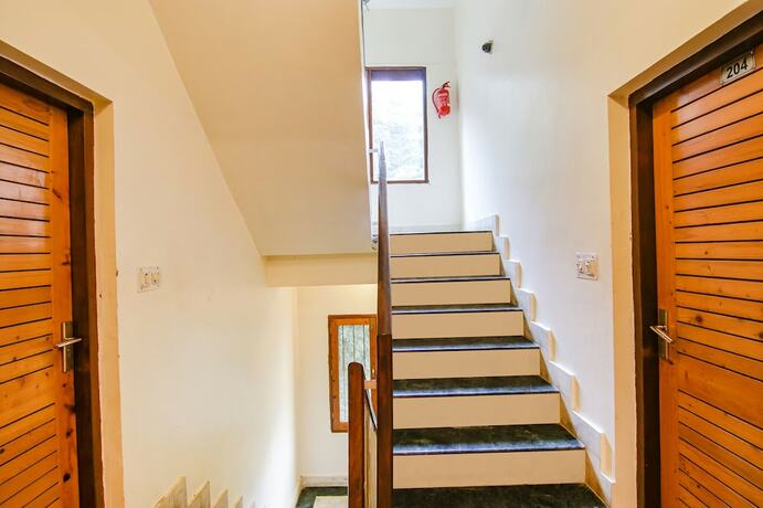 Imagen general del Hotel Fabhotel Greenwoods Inn. Foto 8