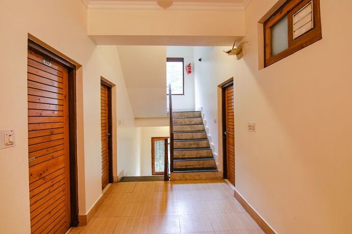 Imagen general del Hotel Fabhotel Greenwoods Inn. Foto 15