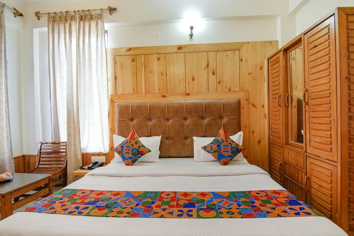 Imagen de la habitación del Hotel Fabhotel Greenwoods Inn. Foto 19