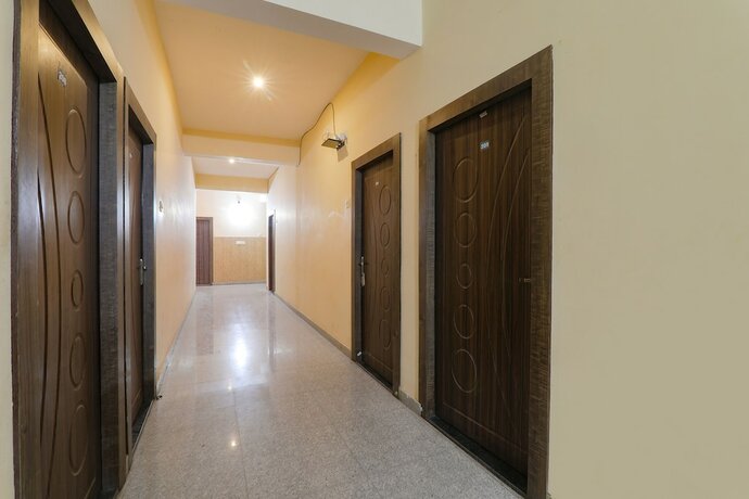 Imagen general del Hotel Fabhotel Gsv Inn. Foto 17