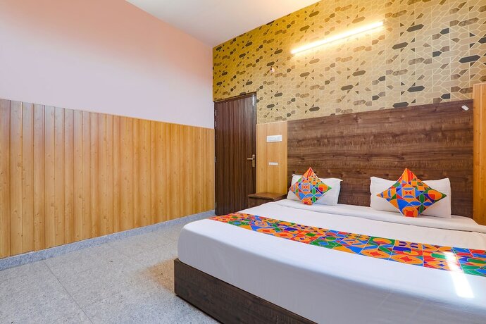 Imagen de la habitación del Hotel Fabhotel Gsv Inn. Foto 20