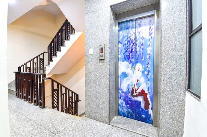 Imagen de los interiores del Hotel Fabhotel Harsh Palace. Foto 17