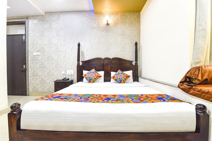 Imagen de la habitación del Hotel Fabhotel Harsh Palace. Foto 11